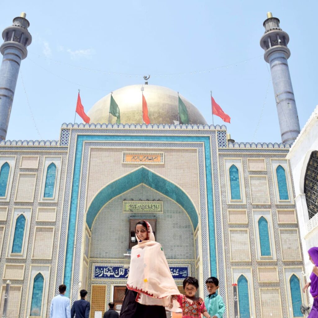 sakhi shahbaz qalandar qalandar shahbaz lal qalandar qalandar lal shahbaz qalandar